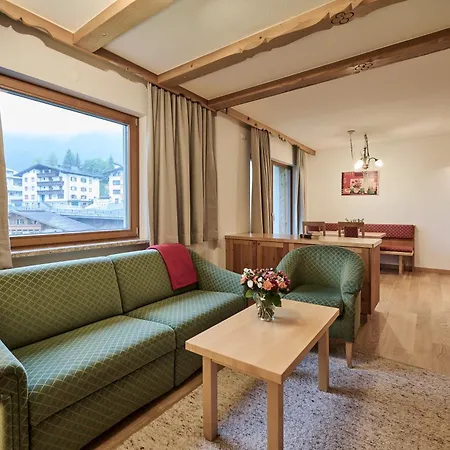 Austria Hotel 4*