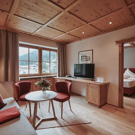 Austria Hotel 4*