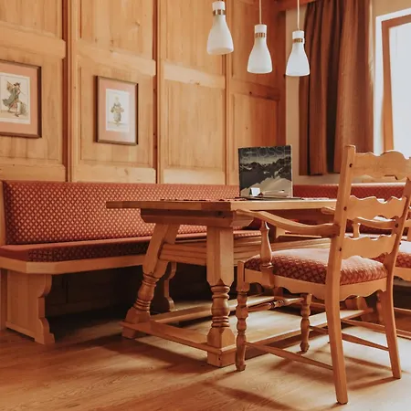 Hotel Austria 4*