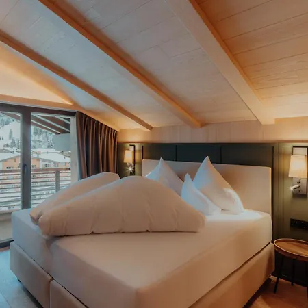 Austria Hotel 4*